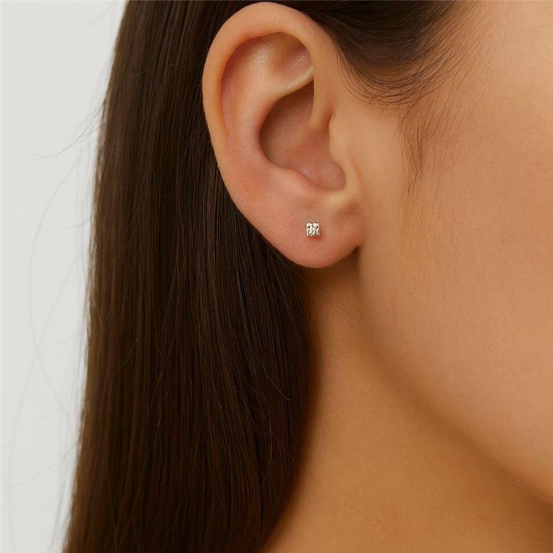 BRINCO PIERCING PONTO DE LUZ 4MM PRATA 925