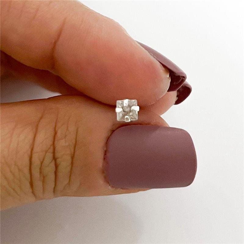 BRINCO PIERCING PONTO DE LUZ 4MM PRATA 925