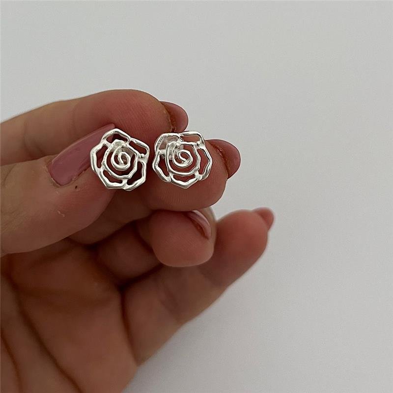 BRINCO FLOR VAZADA PRATA 925