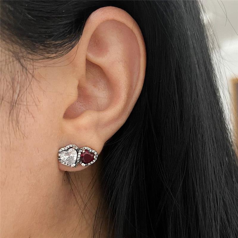 BRINCO 2 PEDRAS CORAÇÃO ZIRCÔNIA CRISTAL E VERMELHO
