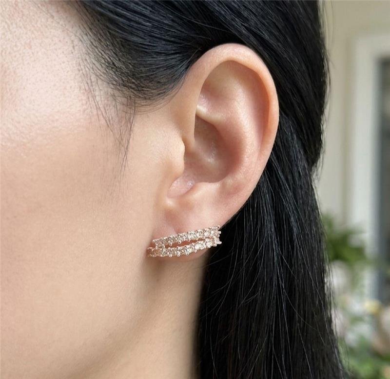 BRINCO EARCUFF ZIRCONIAS PINO CENTRAL PRATA 925