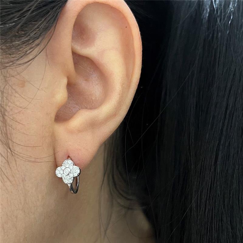 BRINCO INSPIRAÇÃO VANCLEEF MEIA ARGOLA PRATA 925