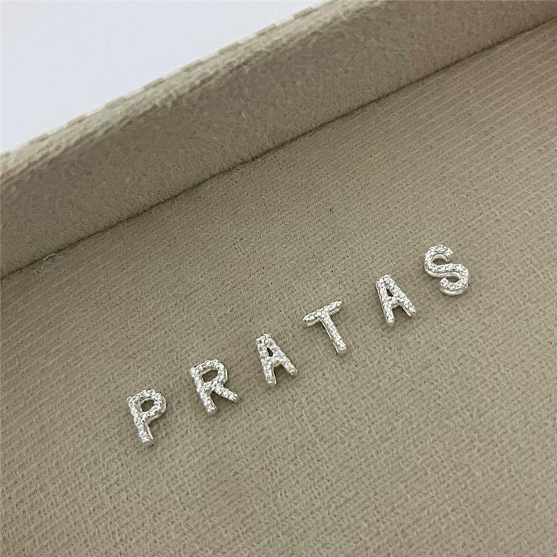 PINGENTE LETRA V CRAVEJADA PRATA 925