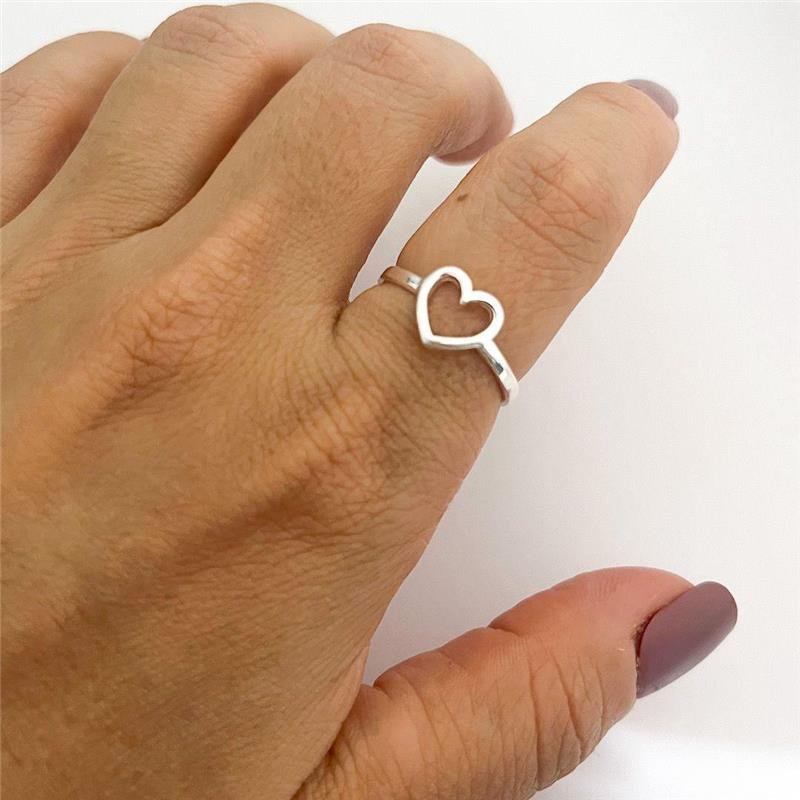 ANEL CORAÇAO VAZADO PRATA 925