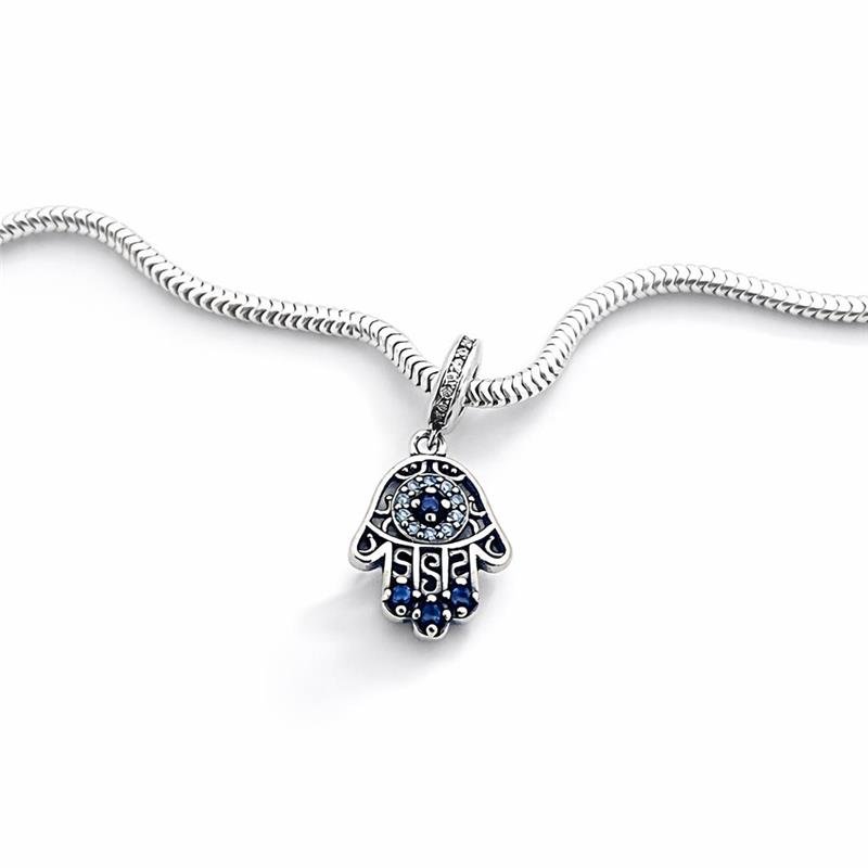 BERLOQUES MÃO DE FATIMA CRAVEJADO PRATA 925 COM BANHO DE RODIO 