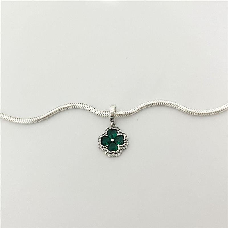 BERLOQUE TREVO ZIRCÔNIA PRATA 925