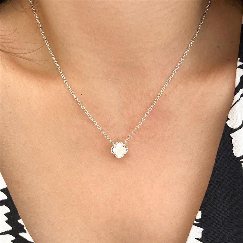 COLAR INSPIRAÇÃO VANCLEEF MADRE PRATA 925