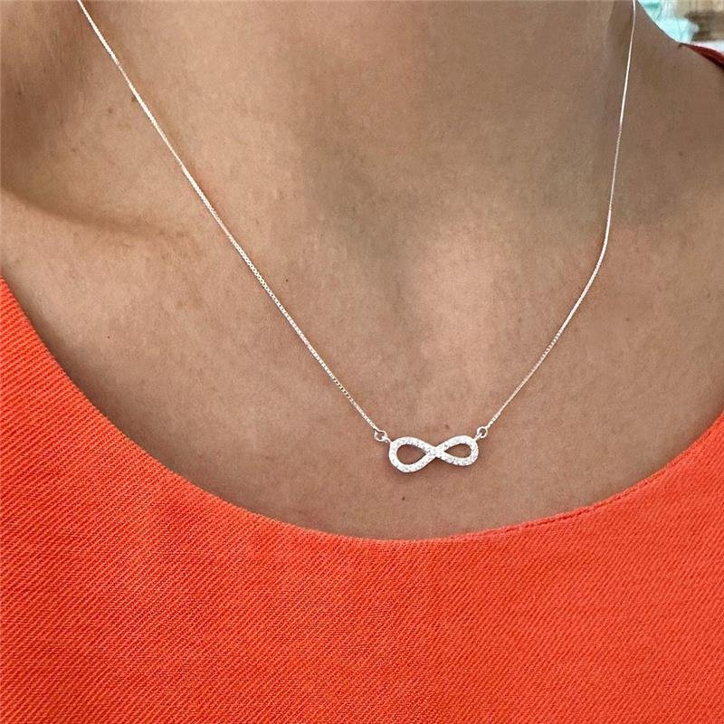 COLAR INFINITO CRAVEJADO PRATA 925
