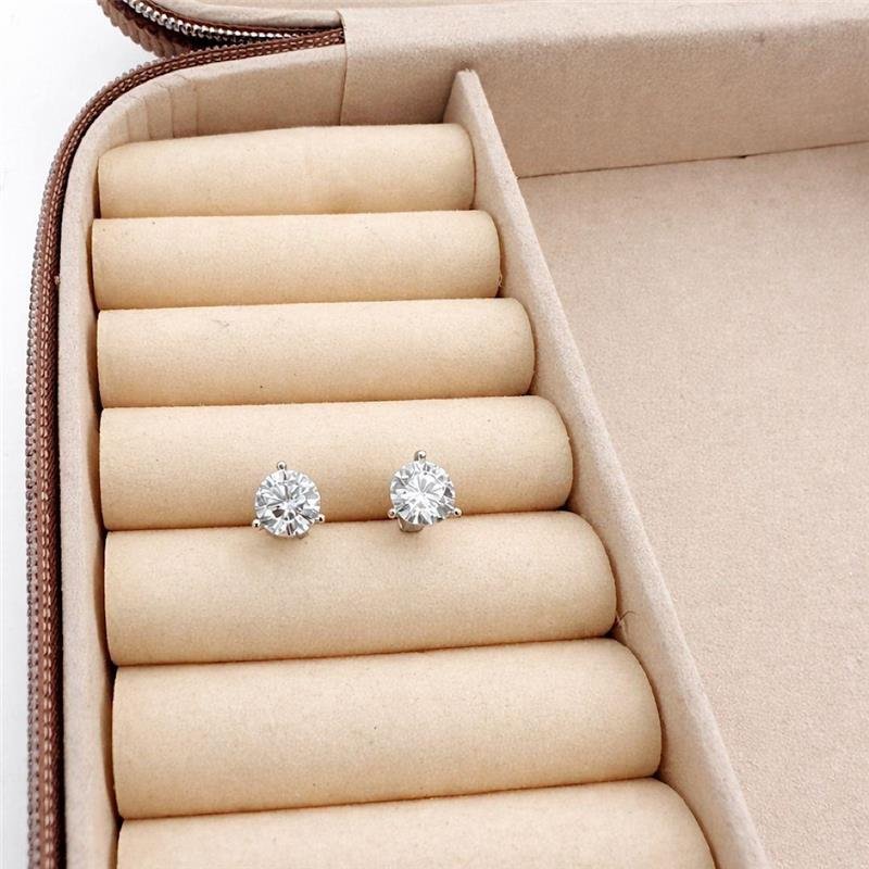 BRINCO MOISSANITE PONTO DE LUZ 6.5MM 3 GARRAS PRATA 925
