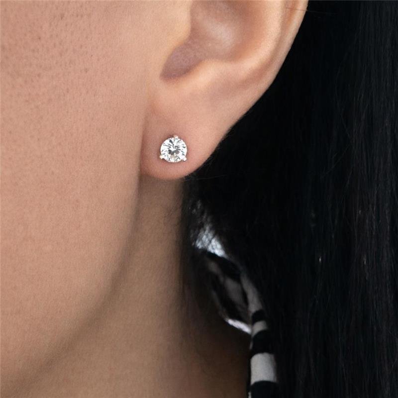 BRINCO MOISSANITE PONTO DE LUZ 4MM 3 GARRAS PRATA 925