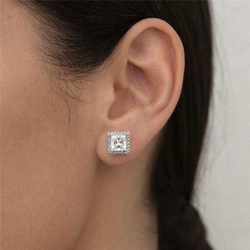 BRINCO MOISSANITE QUADRADO CRAVEJADO 6,5MM PRATA 925