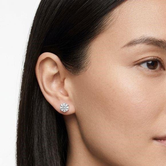 BRINCO MOISSANITE PONTO DE LUZ 9MM PRATA 925