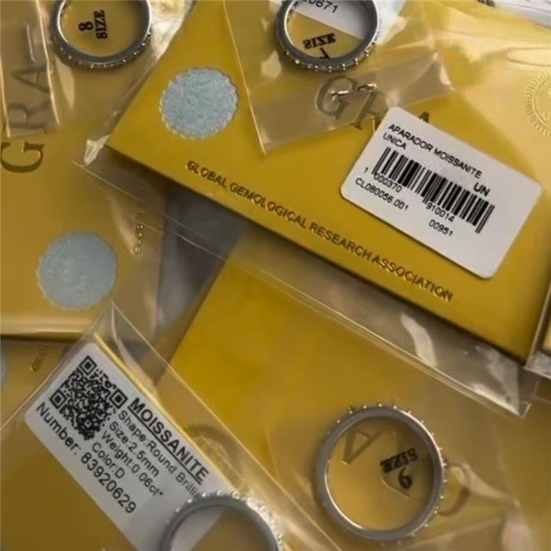 ANEL ALIANÇA INTEIRA CRAVEJADA MOISSANITE 2,5MM PRATA 925